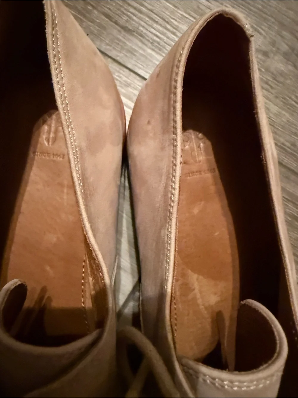Women's Suede Lace-Up Flats in Light Beige - Frye Erica Oxfords Suede